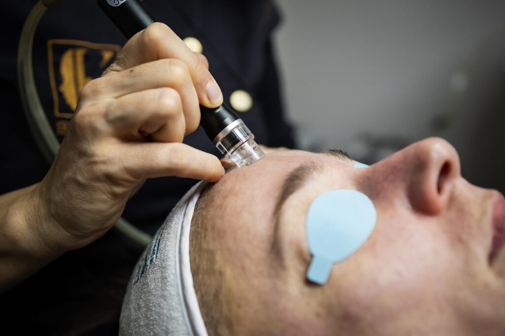 IKosmetik Behandlung Hydrobrasion Foto