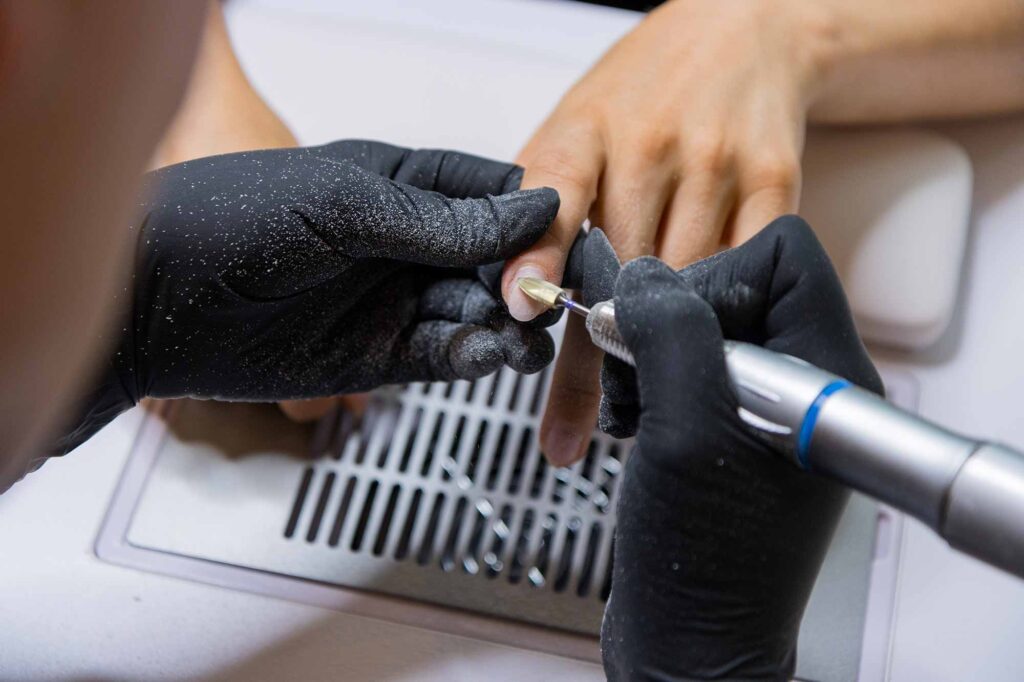 Maniküre Shellackentfernung